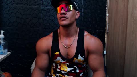 Viktor Herrera online show from 12, 11, 2025