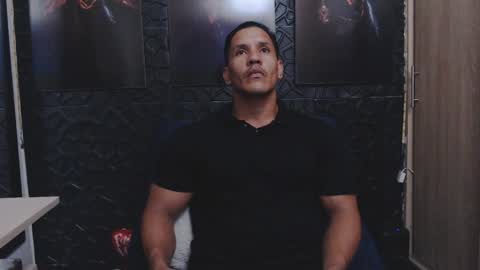Snapshot of viktorherrera chatting on 10, 5, 2026 Viktor Herrera online show from 10, 5, 2026