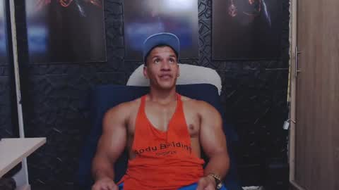 Snapshot of viktorherrera chatting on 14, 5, 2026 Viktor Herrera online show from 14, 5, 2026