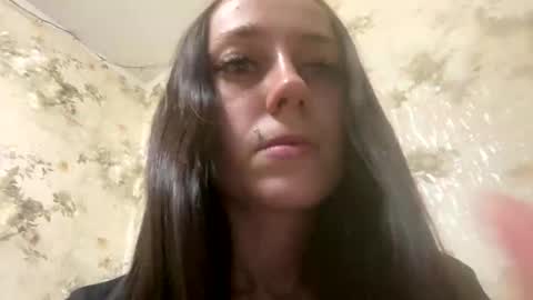 Snapshot of viktoria9898 chatting on 14, 5, 2026 Sweett online show from 14, 5, 2026