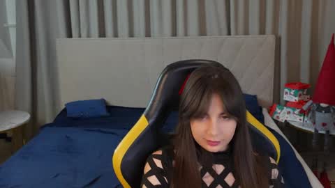 Snapshot of viktoria_storm chatting on 16, 1, 2025 Alisa online show from 16, 1, 2025