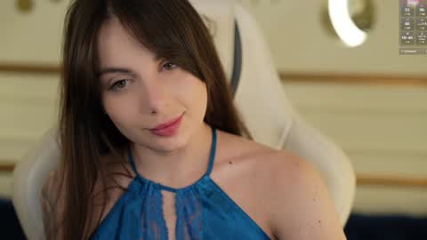 Snapshot of viktoria_storm chatting on 2, 2, 2025 Alisa online show from 2, 2, 2025