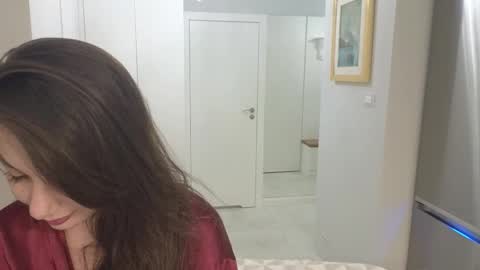 Snapshot of viktoria_storm chatting on 30, 10, 2025 Alisa online show from 30, 10, 2025