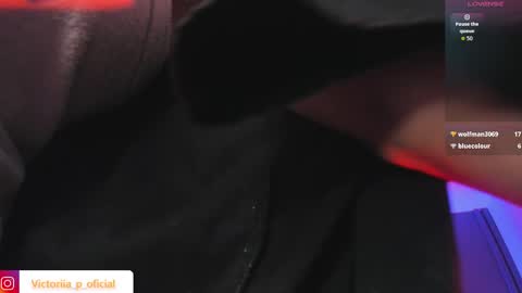 Snapshot of vikypetiteee chatting on 15, 5, 2026 Victoria online show from 15, 5, 2026