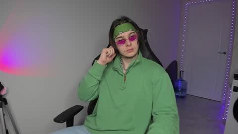 Vincent Strong online show from 3, 12, 2024