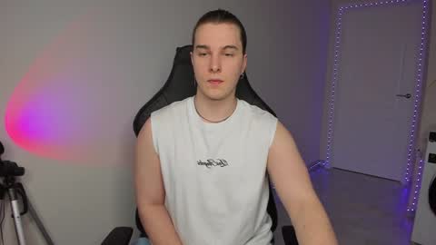 Vincent Strong online show from 2, 2, 2025