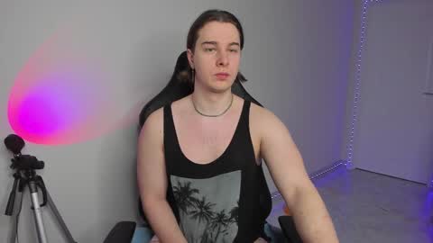 Vincent Strong online show from 9, 2, 2025