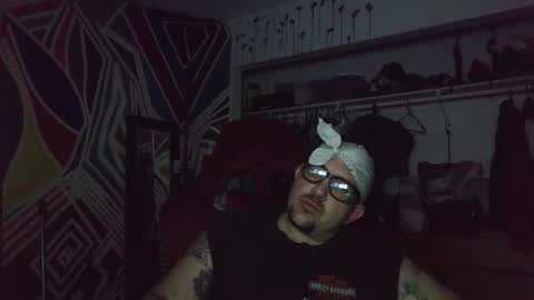 Snapshot of vineatspussnluvsit chatting on 18, 10, 2025 onlyhaveeyes4u online show from 18, 10, 2025