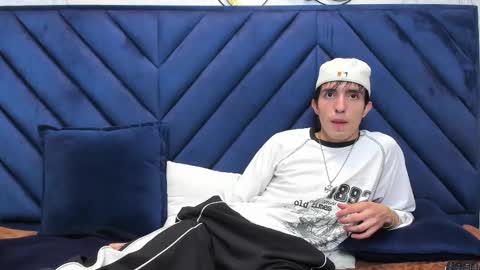 Snapshot of vinniematte chatting on 7, 3, 2025 vinniematte online show from 7, 3, 2025