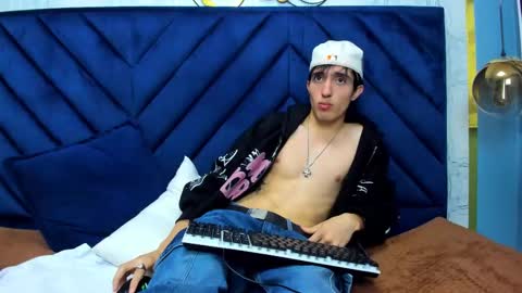 Snapshot of vinniematte chatting on 9, 3, 2025 vinniematte online show from 9, 3, 2025
