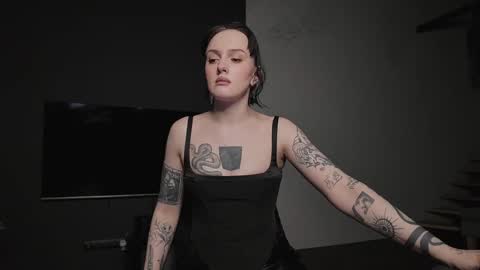 Diva Silvia online show from 2, 3, 2025