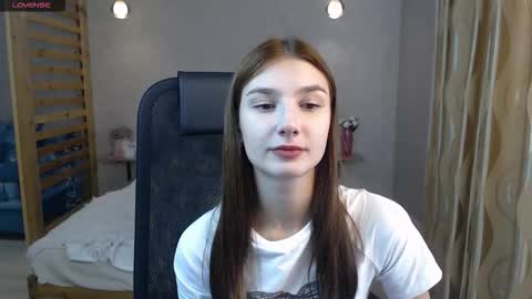 violaberry__ online show from 27, 9, 2025