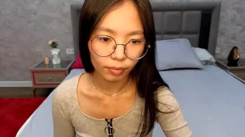 Snapshot of violadaviss chatting on 11, 9, 2025 violadaviss online show from 11, 9, 2025