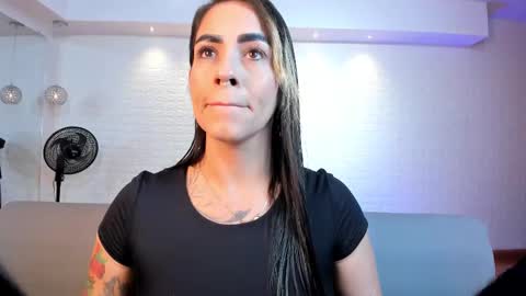 Violett  Everyday From 0530 to 1430 Col Time online show from 25, 11, 2025