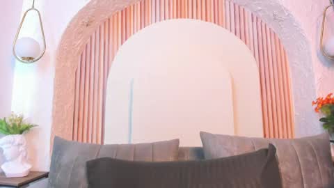 Snapshot of violeet_scottt chatting on 2, 6, 2026 Violette online show from 2, 6, 2026