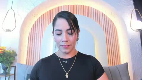 Snapshot of violeet_scottt chatting on 3, 7, 2026 Violette online show from 3, 7, 2026