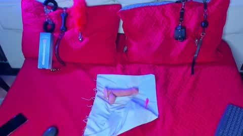 Violet online show from 14, 12, 2025