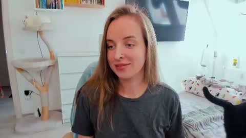 Snapshot of violet_blue_eyes chatting on 22, 6, 2026 Violet online show from 22, 6, 2026