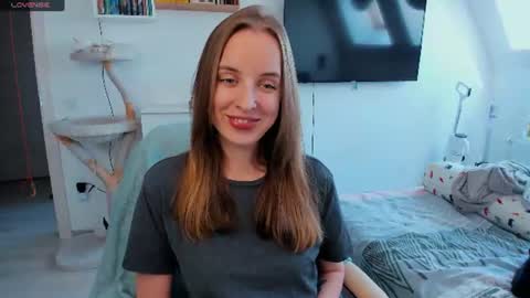 Snapshot of violet_blue_eyes chatting on 23, 6, 2026 Violet online show from 23, 6, 2026