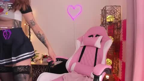 violet online show from 25, 2, 2025