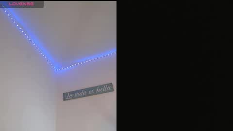 Snapshot of violet_sweet777 chatting on 13, 10, 2025 violeta online show from 13, 10, 2025