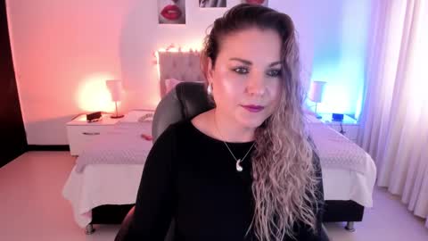 violeta_hotter_ online show from 4, 10, 2025