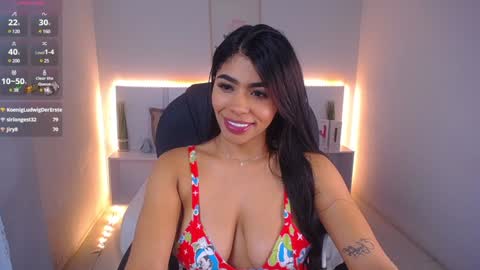 Snapshot of violeta_leon chatting on 4, 1, 2025 Violeta leon online show from 4, 1, 2025