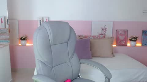 Snapshot of violeta_leon chatting on 11, 2, 2025 Violeta leon online show from 11, 2, 2025