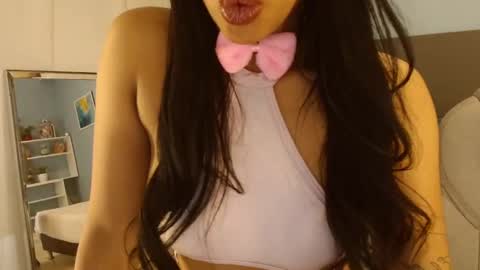 Snapshot of violeta_leon chatting on 13, 10, 2025 Violeta leon online show from 13, 10, 2025