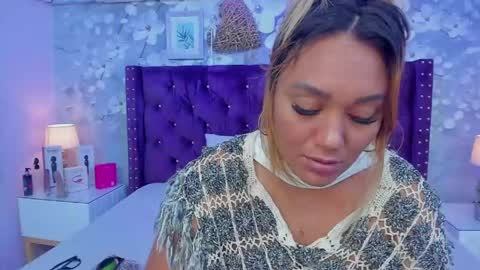 Snapshot of violeta_medina chatting on 18, 4, 2026 violeta_medina online show from 18, 4, 2026
