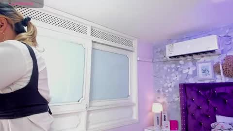 Snapshot of violeta_medina chatting on 17, 7, 2026 violeta_medina online show from 17, 7, 2026