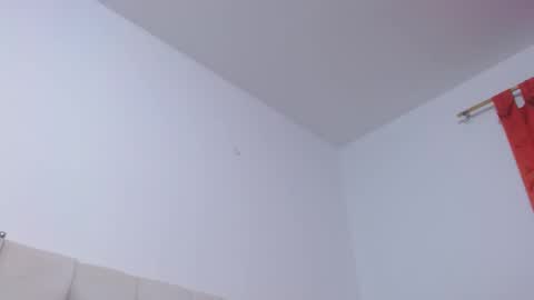 Snapshot of violeta_miller01 chatting on 22, 12, 2024 VIOLETA online show from 22, 12, 2024