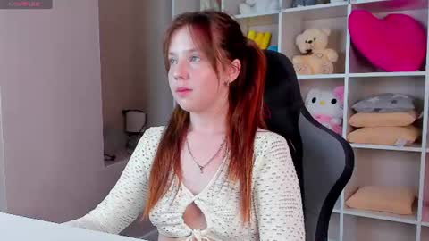 Snapshot of violeta_paul chatting on 26, 6, 2026 Violeta online show from 26, 6, 2026