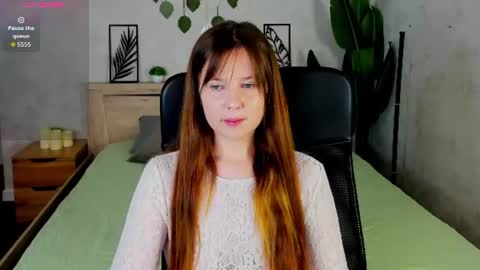 Snapshot of violeta_paul chatting on 27, 6, 2026 Violeta online show from 27, 6, 2026