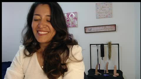 Snapshot of violeta_scott_ chatting on 5, 5, 2026 violeta_scott_ online show from 5, 5, 2026