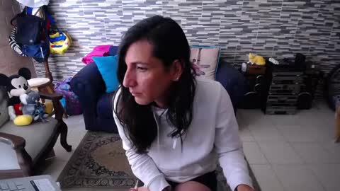 Snapshot of violetagomez_co chatting on 25, 4, 2026 Violeta Gmez online show from 25, 4, 2026