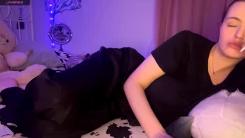 Snapshot of violetamelia chatting on 22, 3, 2026 Eva online show from 22, 3, 2026