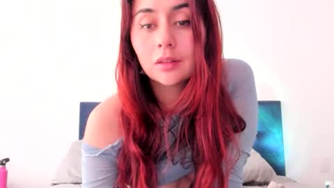 Snapshot of violetasweet20 chatting on 23, 10, 2025 Sara Torres online show from 23, 10, 2025