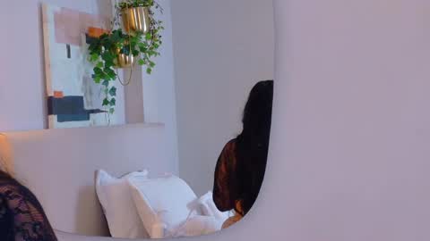 Snapshot of violetbloomm chatting on 23, 4, 2026 Violet online show from 23, 4, 2026