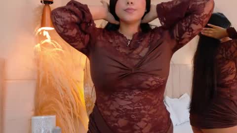 Snapshot of violetbloomm chatting on 29, 5, 2026 Violet online show from 29, 5, 2026