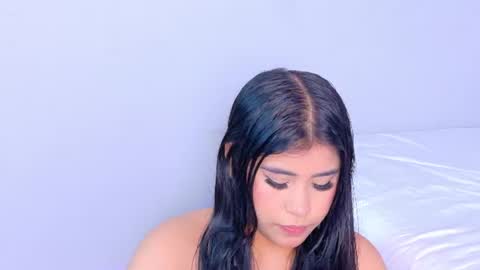 Snapshot of violetbloomm chatting on 24, 6, 2026 Violet online show from 24, 6, 2026