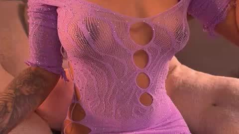 violeth___ online show from 6, 10, 2025