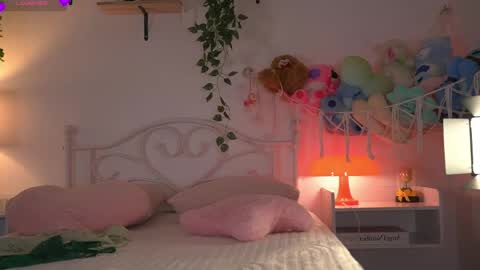 Snapshot of violeth___ chatting on 14, 5, 2026 violeth___ online show from 14, 5, 2026