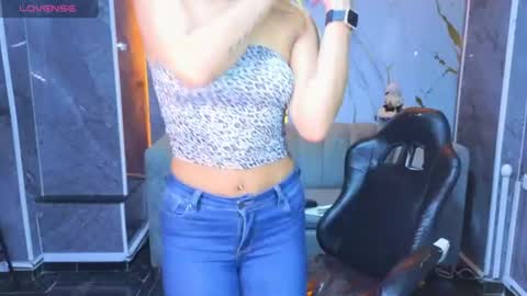 Snapshot of violeth_b chatting on 24, 6, 2026 violeth_b online show from 24, 6, 2026