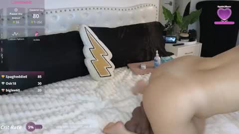 Snapshot of violetik888 chatting on 13, 12, 2025 VioletBaby online show from 13, 12, 2025