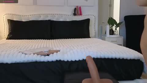 Snapshot of violetik888 chatting on 13, 1, 2026 VioletBaby online show from 13, 1, 2026