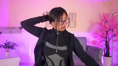 Snapshot of violetjonesx chatting on 7, 5, 2026 violetjonesx online show from 7, 5, 2026