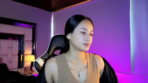 Snapshot of violetskinny chatting on 3, 8, 2026 violetskinny online show from 3, 8, 2026