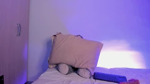 Snapshot of violett2006 chatting on 13, 2, 2026 violeta online show from 13, 2, 2026