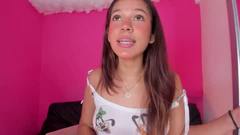 violett_24_ online show from 8, 3, 2025